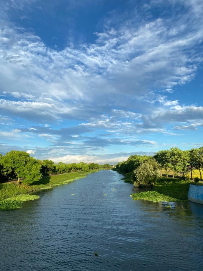 Sunny Villa Homestay Wujie Dış mekan fotoğraf